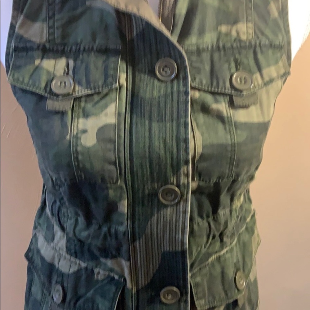 Abercrombie & Fitch vest - Picture 2 of 6